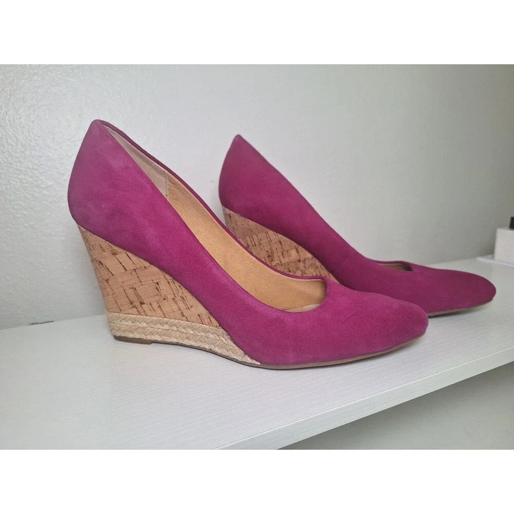 Franco Sarto Womens Oalix Pump Size 9 Magenta Pink Suede Wedge Heel Dress Shoe - Picture 3 of 8